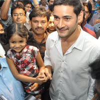Mahesh Babu at Univercell Mobile Store Opening Stills | Picture 73048